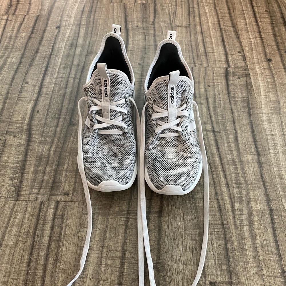 Women Adidas Running/Walking Shoes 7.5